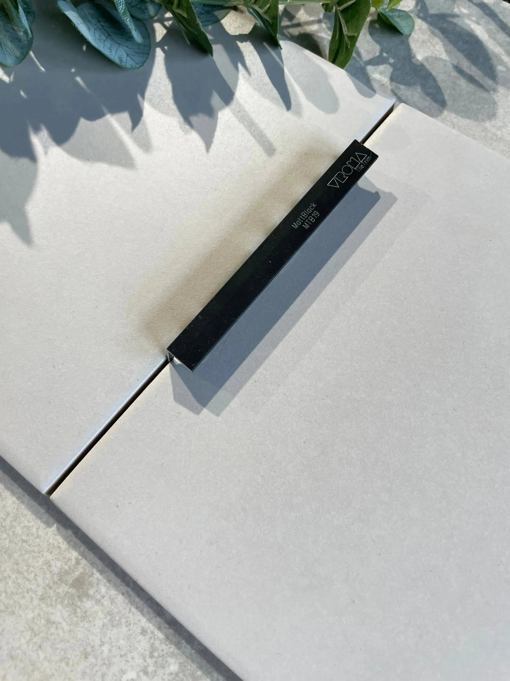 12.5MM BLACK PVC SQUARE EDGE TILE TRIM - 2.5M LENGTH