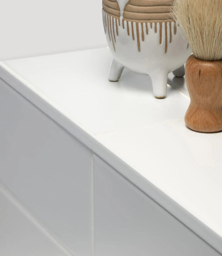 10mm White Metal Tile Trim - 2.5m