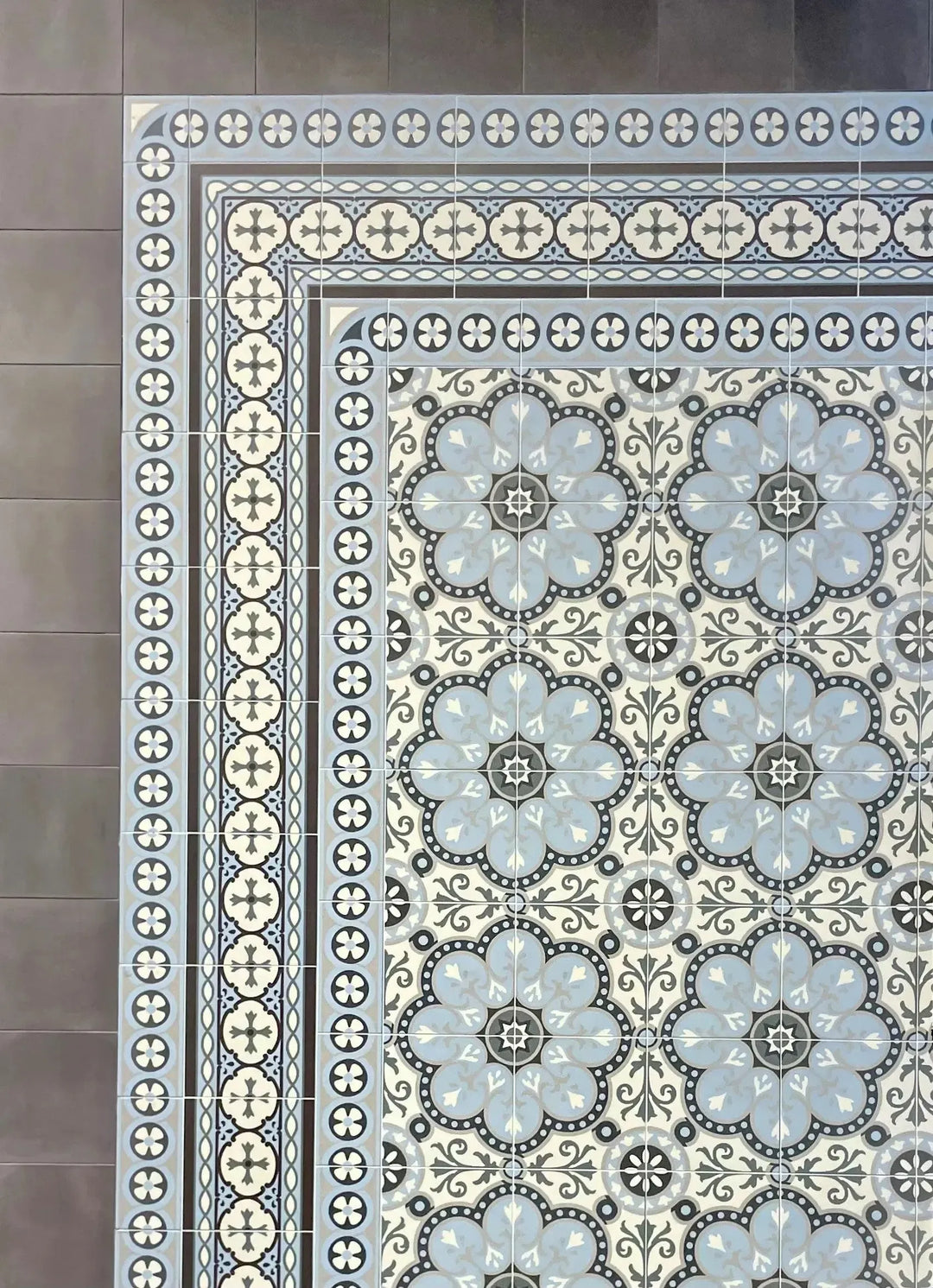 1860 Templeton Border 15cm x 15cm - Out