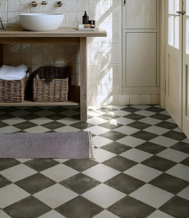 Aged Checkerboard 45 cm x 45 cm