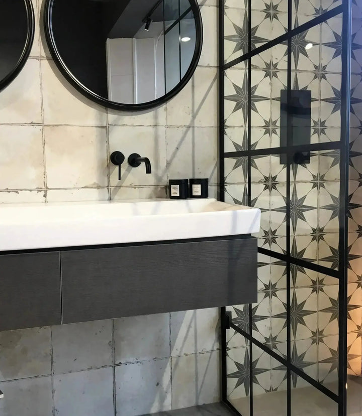 Aged Plain Off White 45 cm x 45 cm