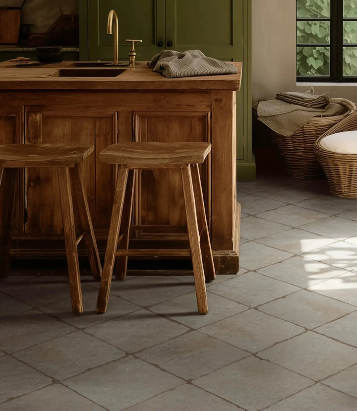 Aged Plain Off White 45 cm x 45 cm