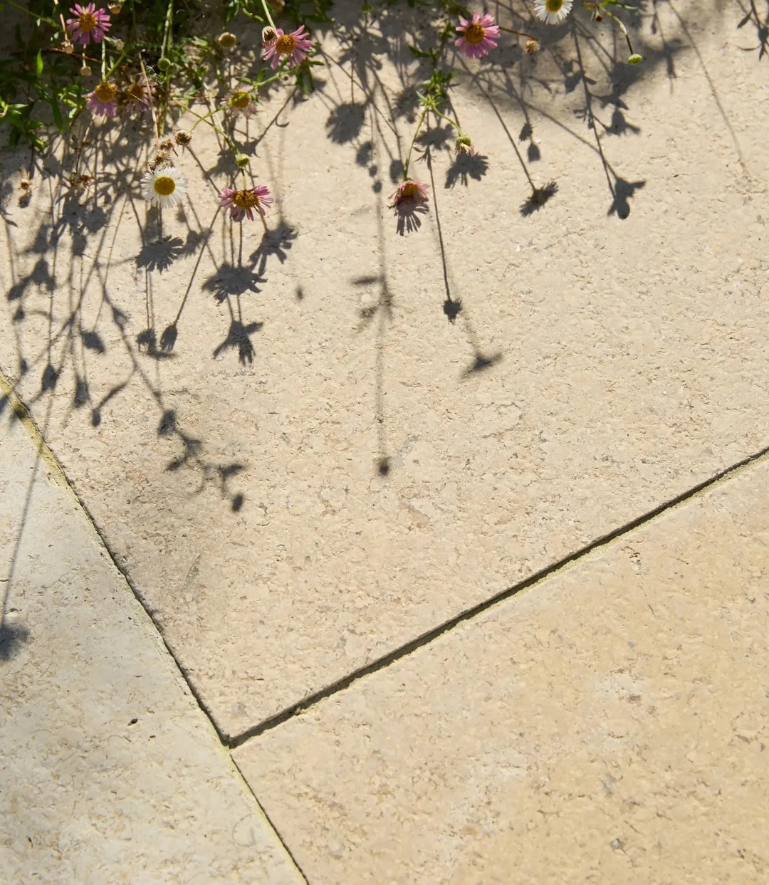 bibury stone kingham limestone washed amp amp tumbled paving 60x 90cm