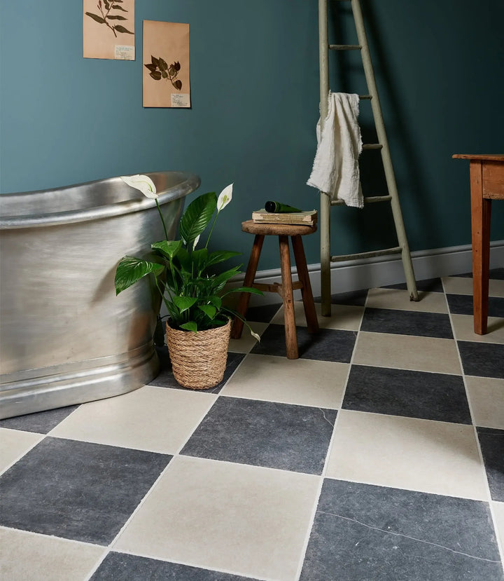 Chateau Chess Charcoal 40cm x 40cm