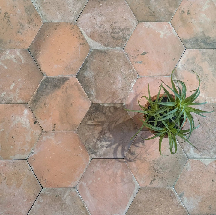 Country Hexagon Cotto 14cm x 16cm - Out