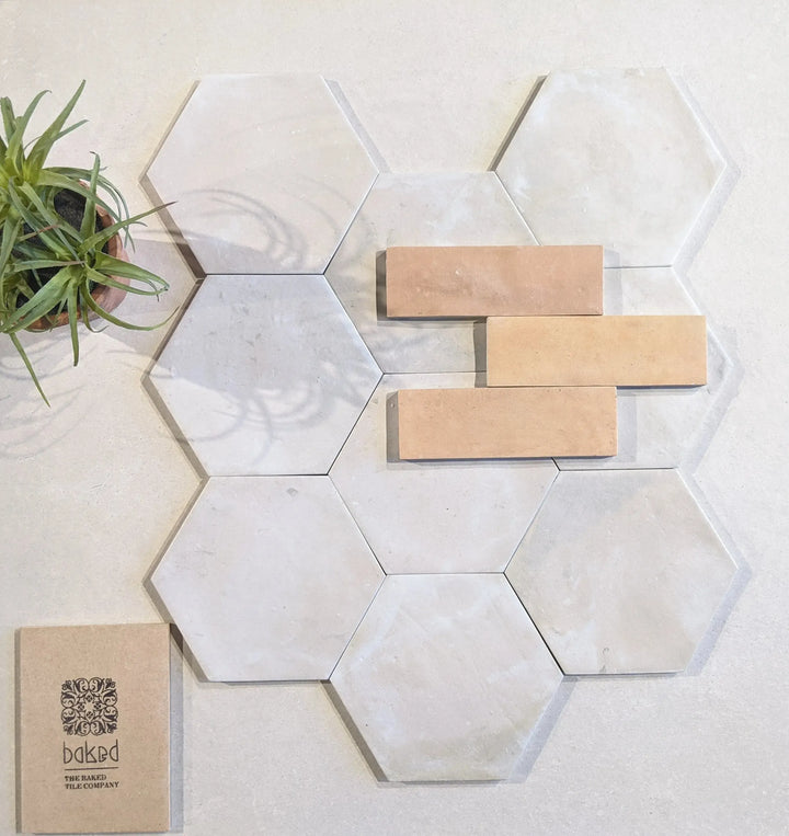 Country Hexagon White Terracotta 14cm x 16cm - Out