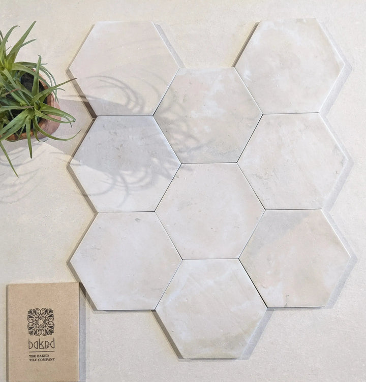 Country Hexagon White Terracotta 14cm x 16cm - Out
