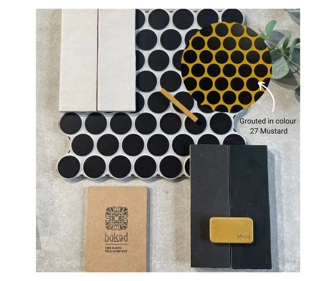 Disc Black 30.9cm x 30.9cm