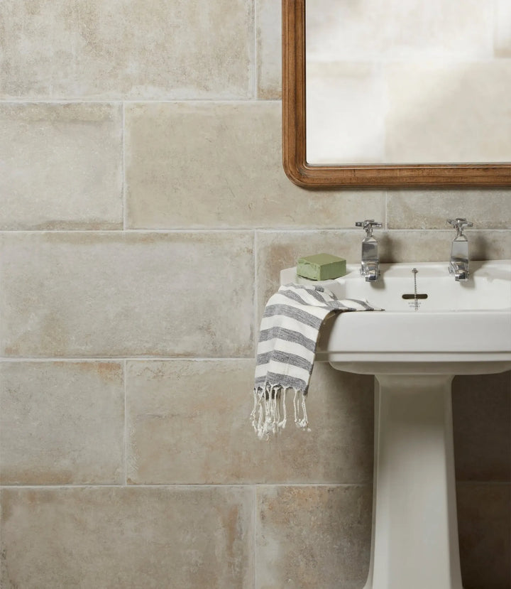 Domaine Stone Blond 30.2cm x 60.4cm