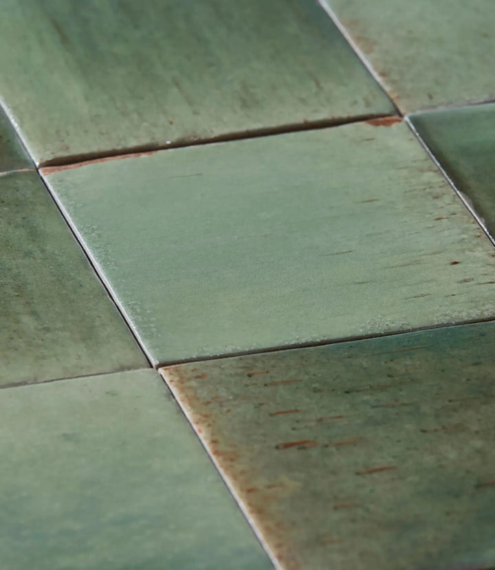 elan green gloss 10 x 10cm