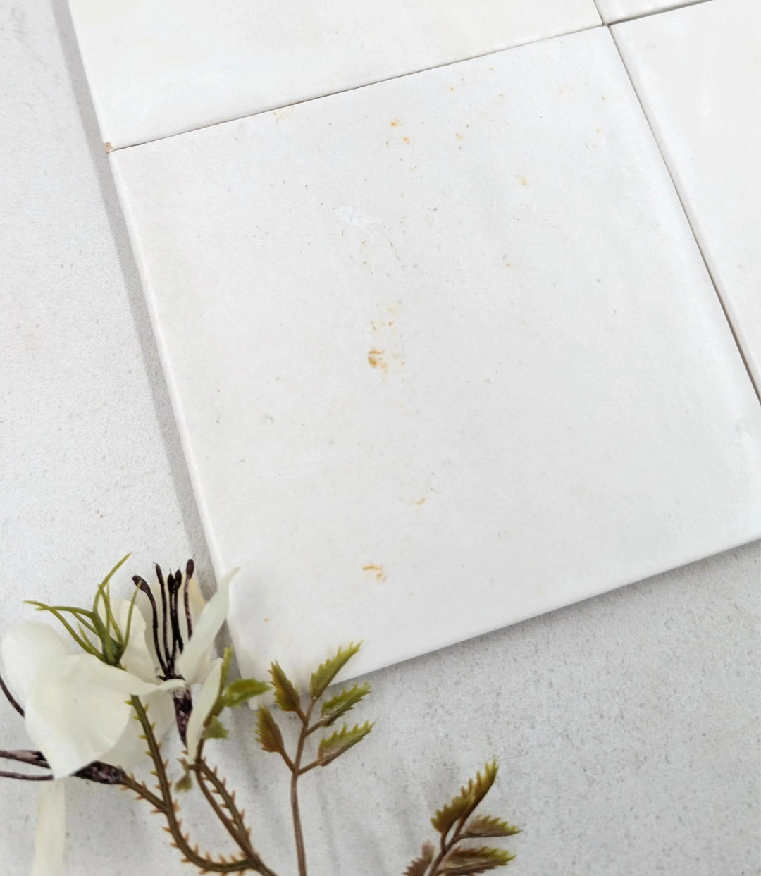essence white 12 5 x 12 5cm