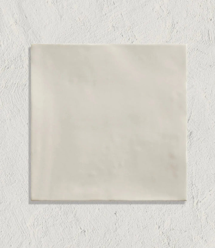 Curated Essence White 12.5 x 12.5cm