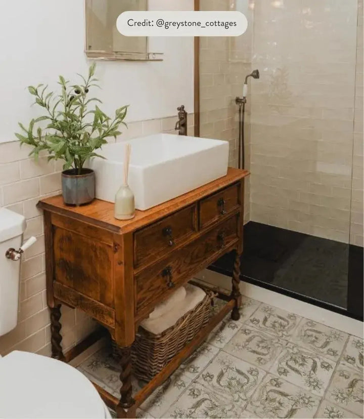 Evelyn Green 45cm x 45cm