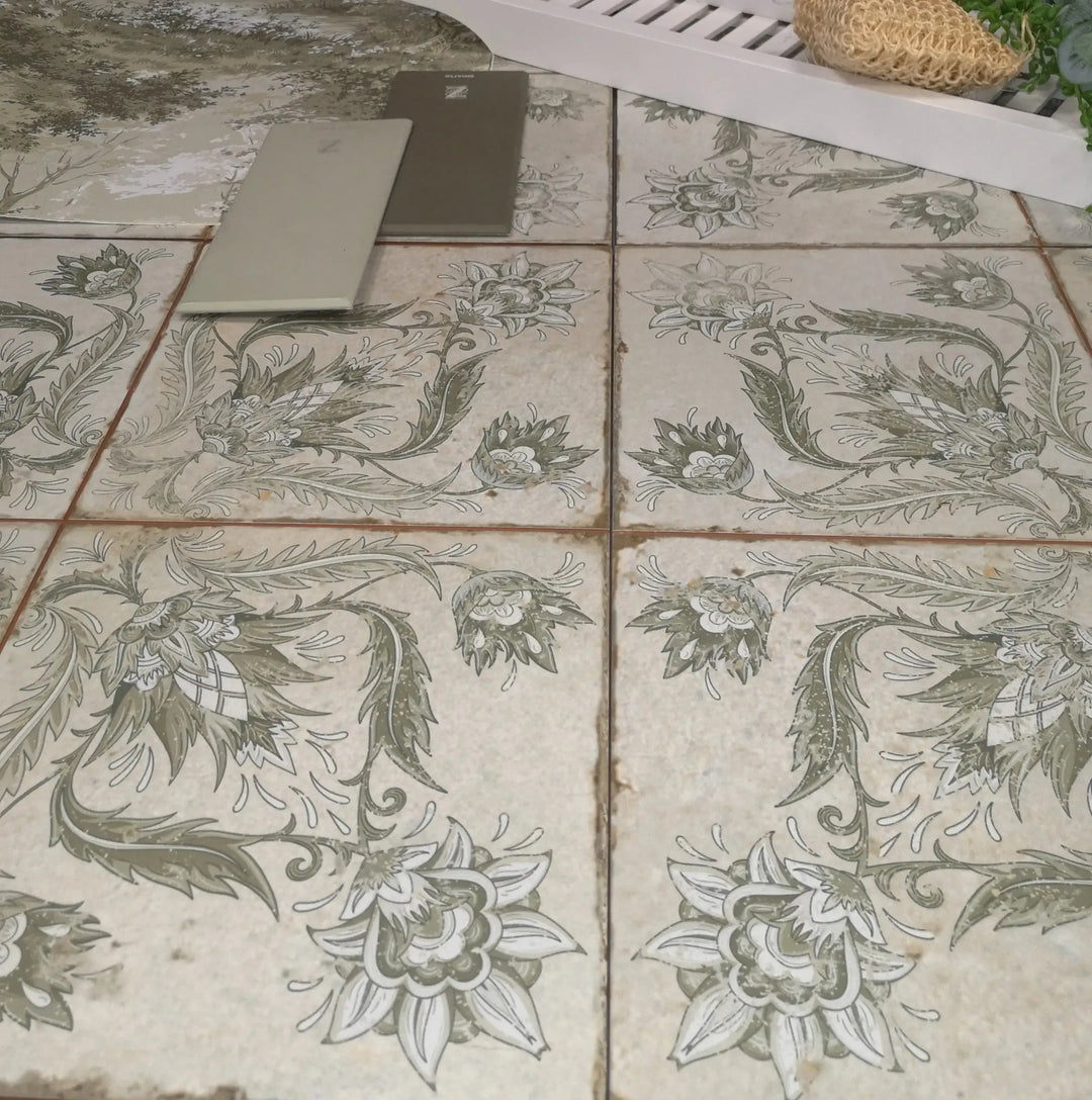 Evelyn Green 45cm x 45cm