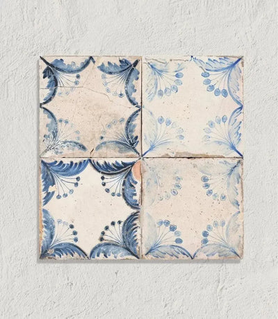 faded delft pattern 33cm x 33cm