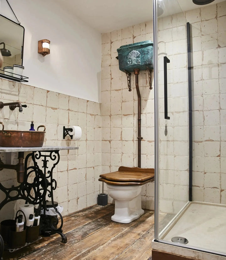 Faded Delft White 33cm x 33cm