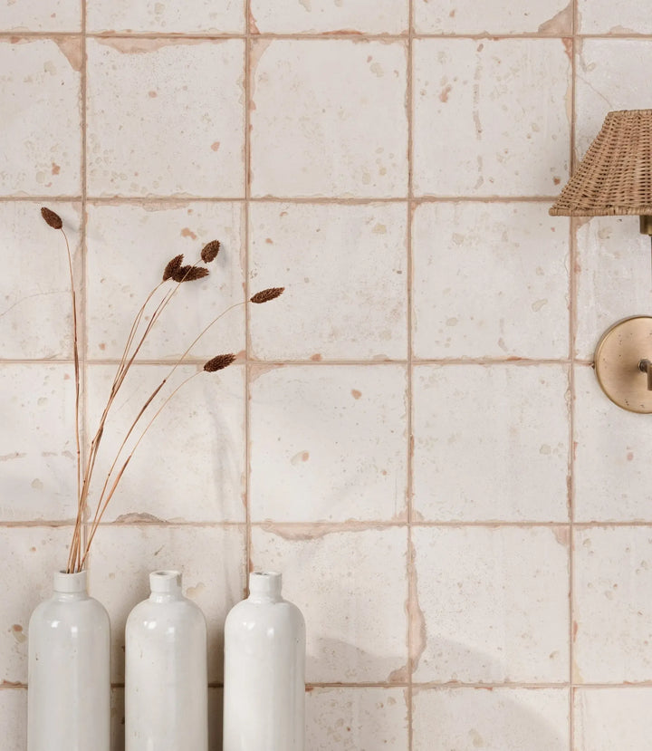 Faded Delft White 33cm x 33cm