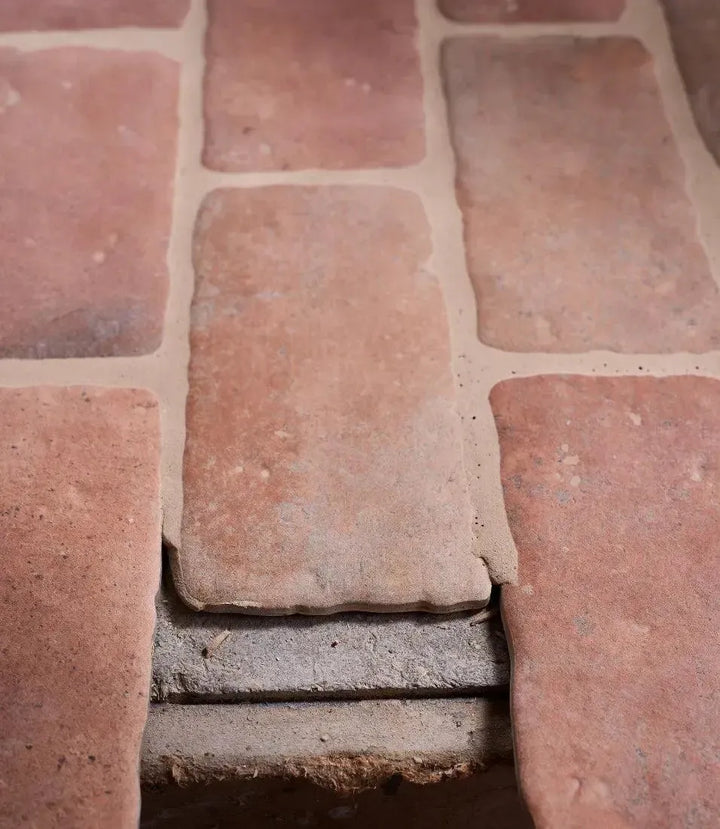 Farmhouse Terracotta Brick 11.3cm x 22.6cm - Out