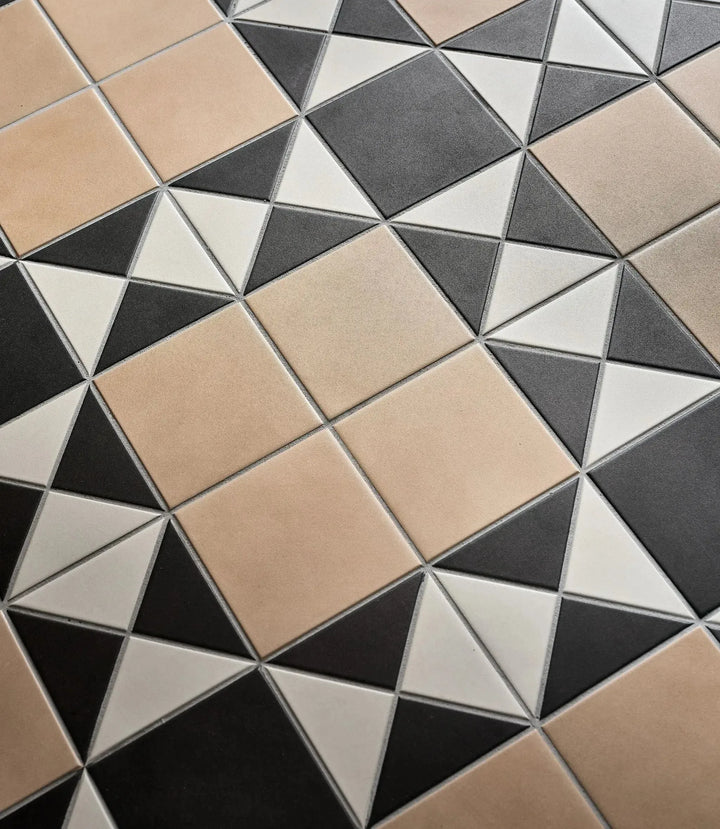 Guildhall Sandstone 28cm x 28cm