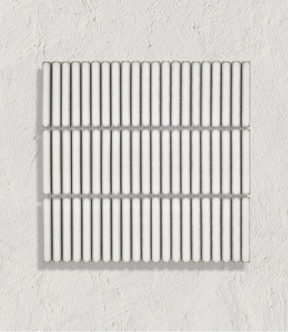 Curated Kitkat Lustre White 29.5cm x 28.4cm