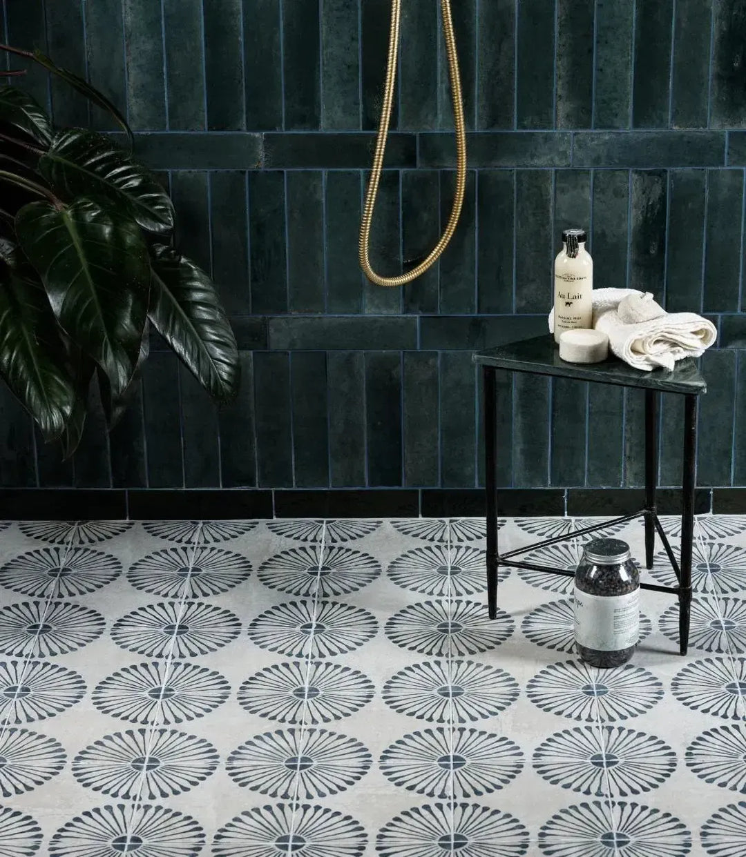 lustrous-novo-navy-23-7cm-x-5-7cm | Bathroom