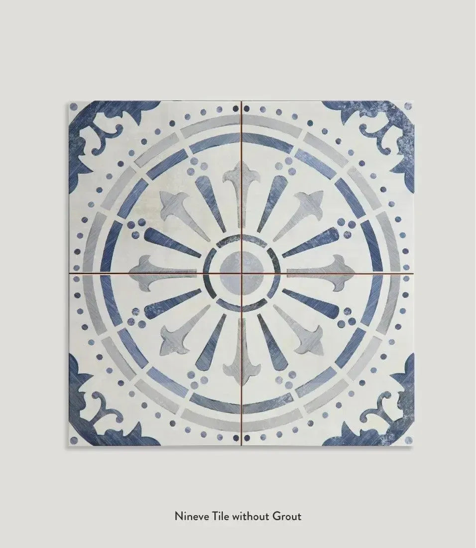 Curated Nineve 45cm x 45cm