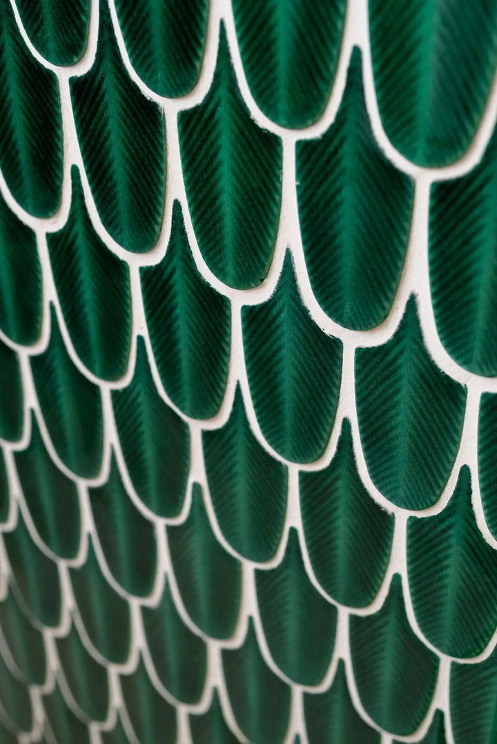 Curated Plume Emerald 30.5cm x 30cm