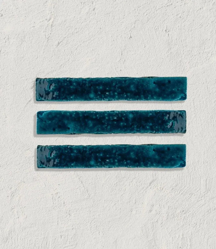 Rapture Crackle Sapphire 3.8cm x 23.5cm