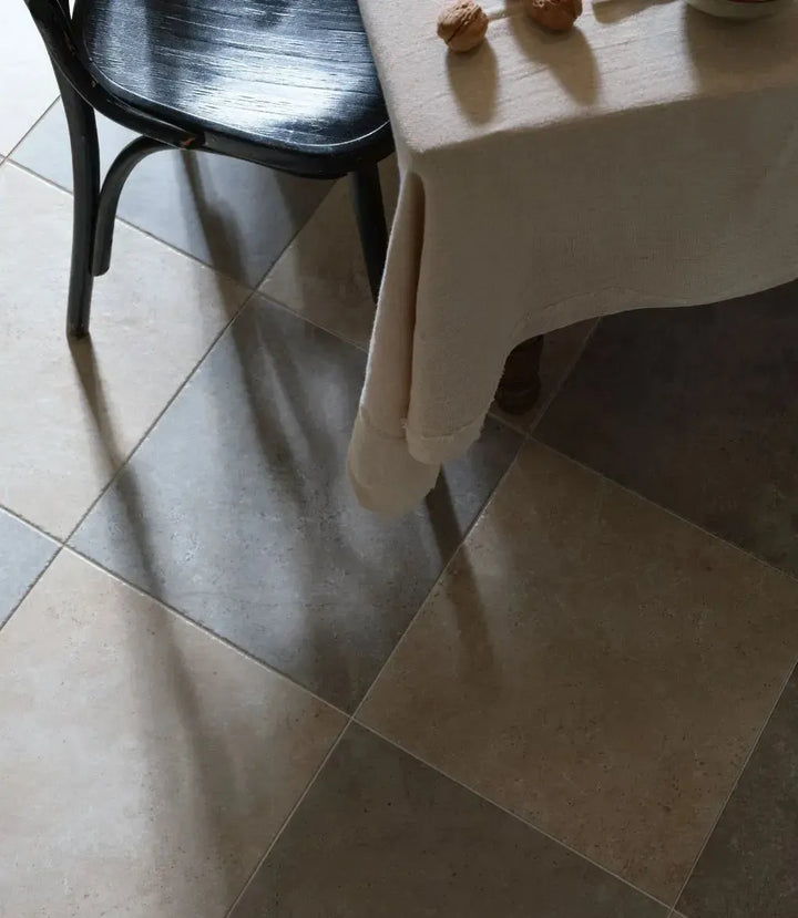 Ravello Beige Satin 40cm x 40cm