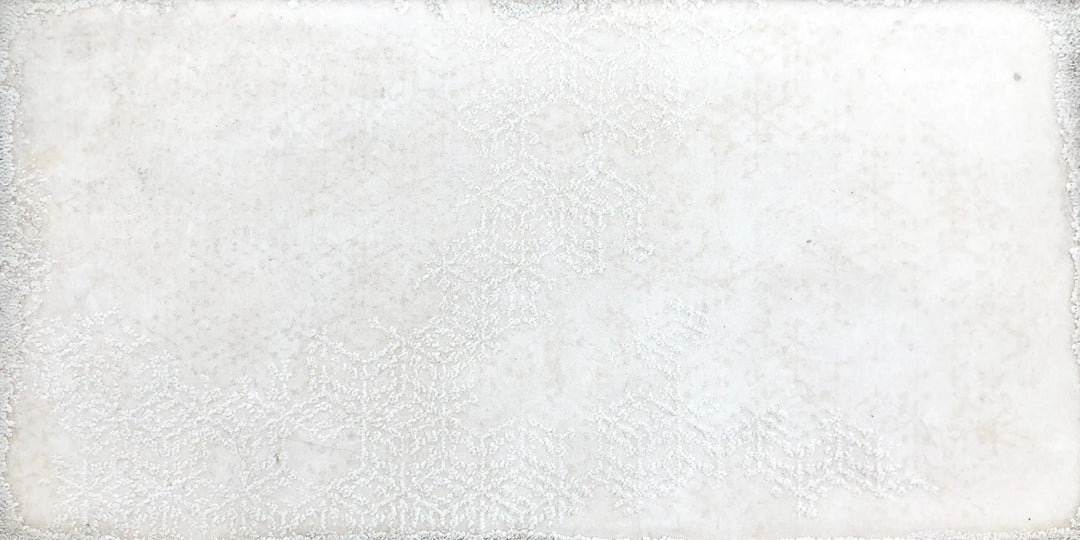 Reminiscent 15cm x 30cm White