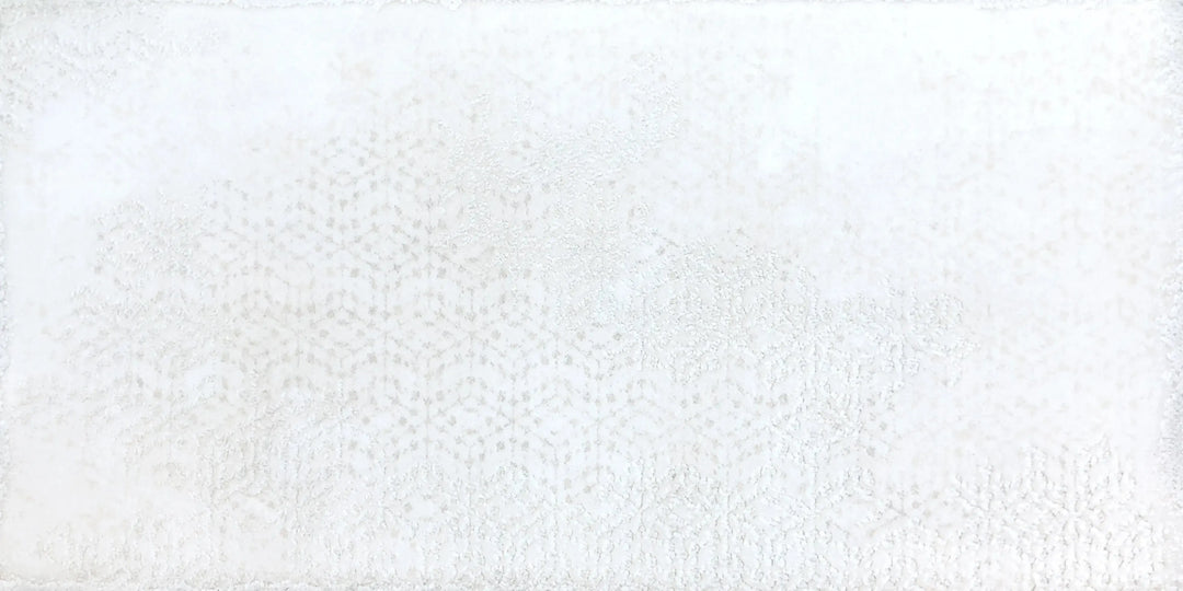 Reminiscent 15cm x 30cm White