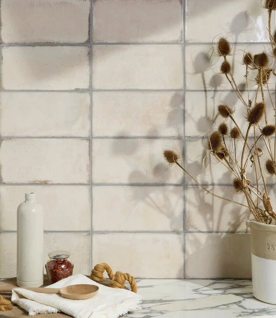 Reminiscent 15 cm x 30 cm White