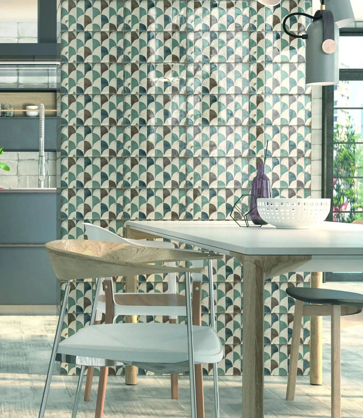 Reminiscent Fan 15cm x 30cm