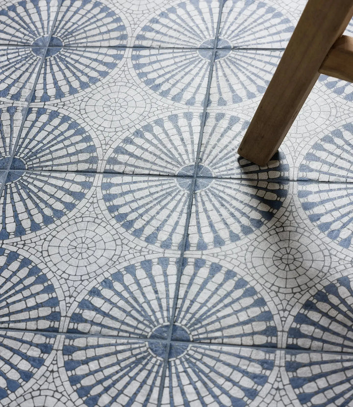 Solstice Indigo 20 x 20cm