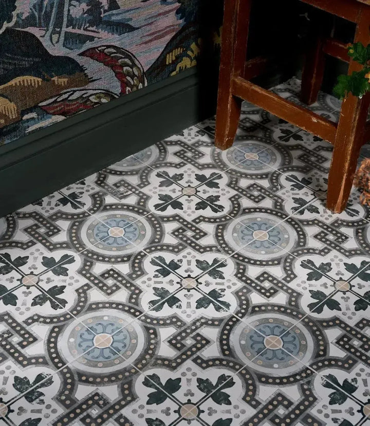 Curated Sulis 45cm x 45cm