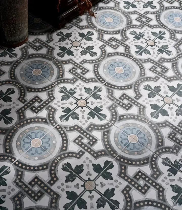 Curated Sulis 45cm x 45cm