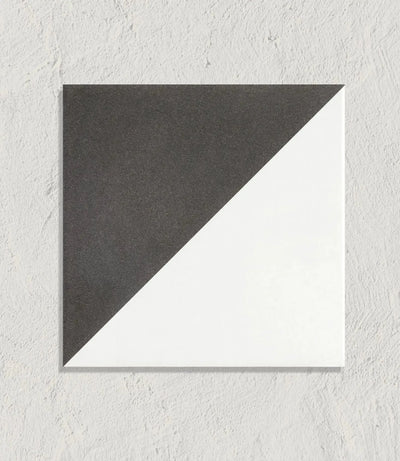 curated triangle black 20cm x 20cm