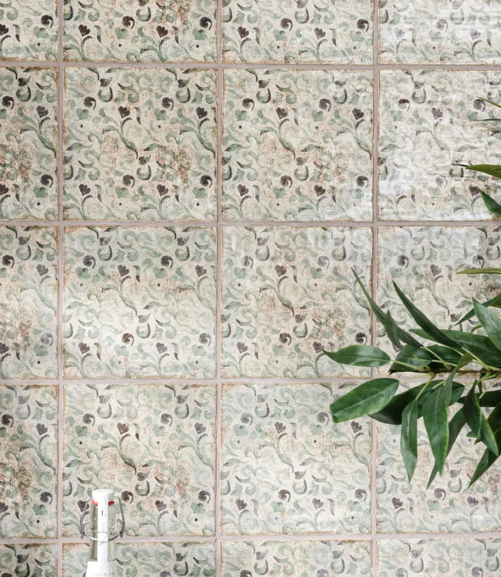 Tuscany Faded Floral Base 20cm x 20cm