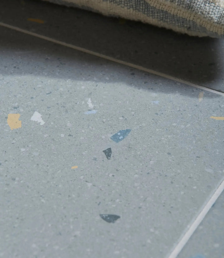 Twin Palms Blue 60 x 60cm