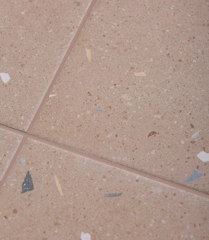 Twin Palms Sand 60cm x 60cm