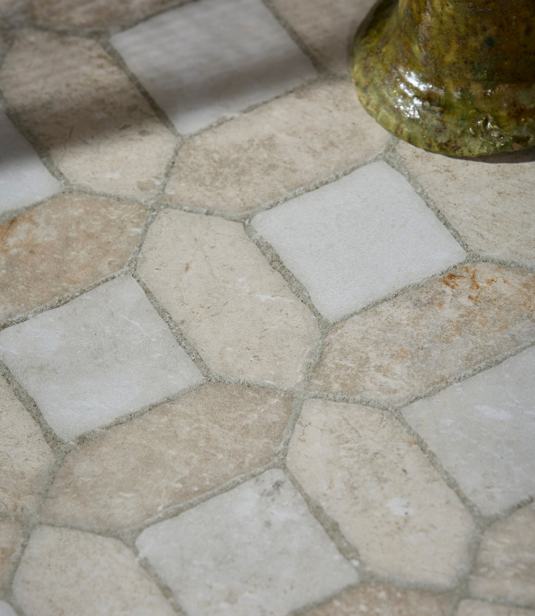 villa romana crema 60cm x 60cm