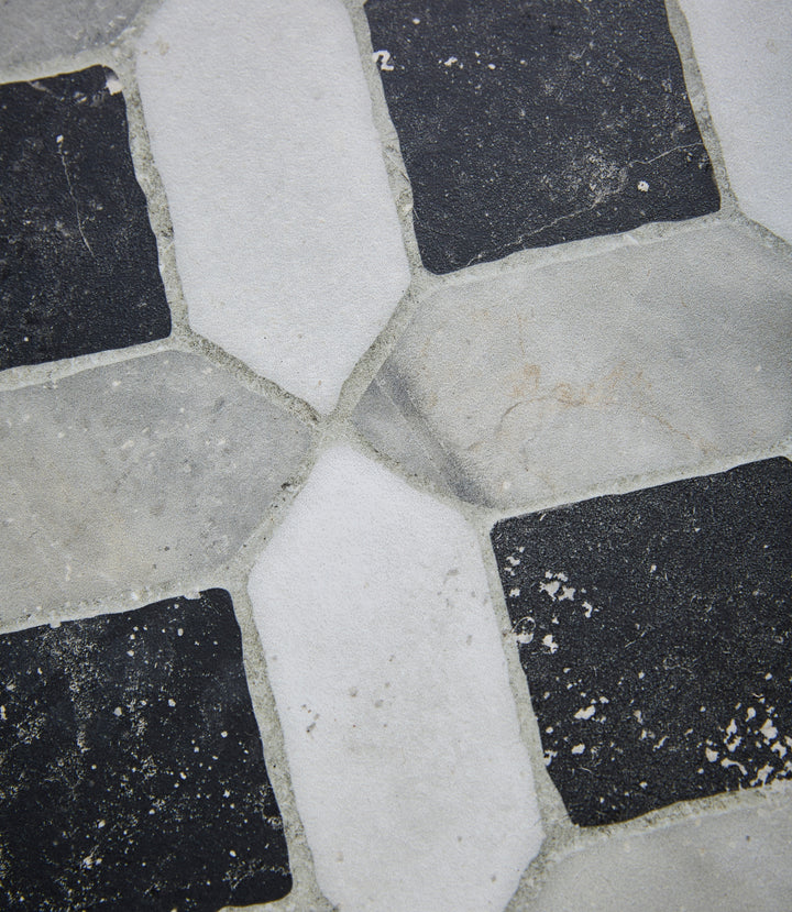 villa romana nero 60cm x 60cm